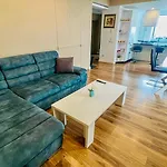 Zen Sunset Loft - Private Terrace - Forrest Views Appartement