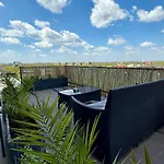 Zen Sunset Loft - Private Terrace - Forrest Views Bucarest