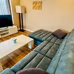 Zen Sunset Loft - Private Terrace - Forrest Views Bucharest