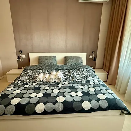 Zen Sunset Loft - Private Terrace - Forrest Views Bukarest