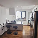 Lejlighed Zen Sunset Loft Bukarest